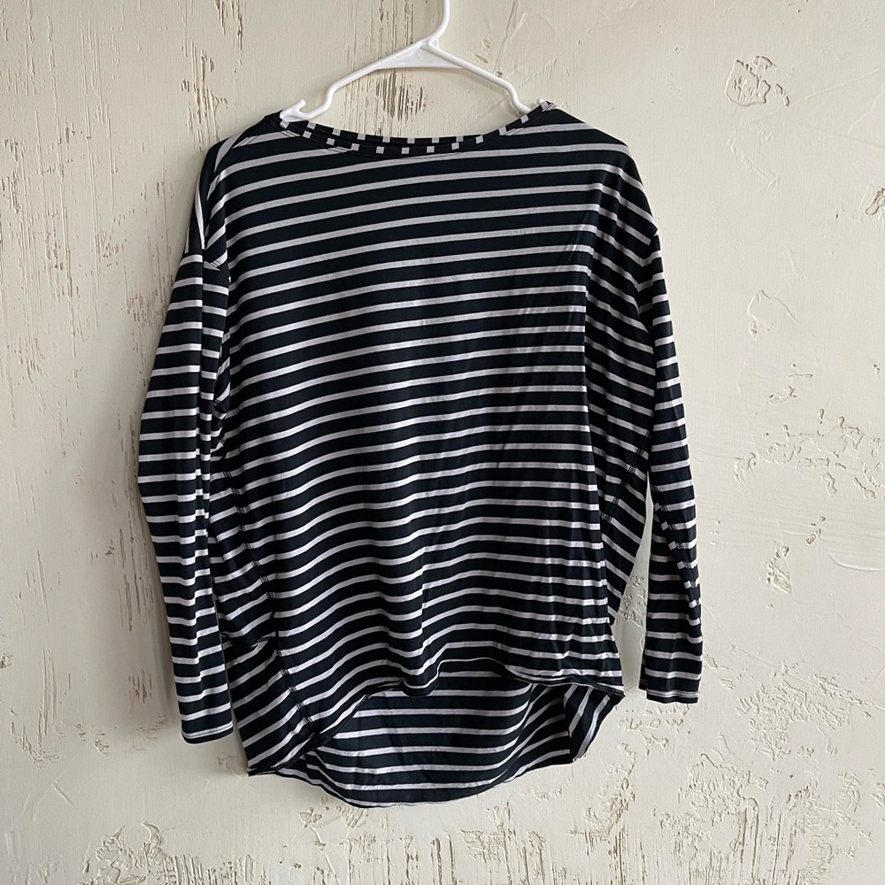 Lululemon Striped Long Sleeve Shirt. Size L.